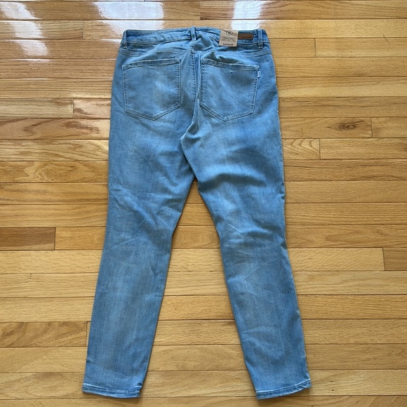 Garage Skinny Jeans. - Picture 5 of 5